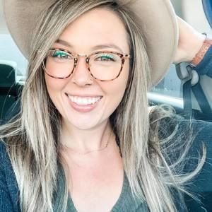 Meet your Posher, Alyx